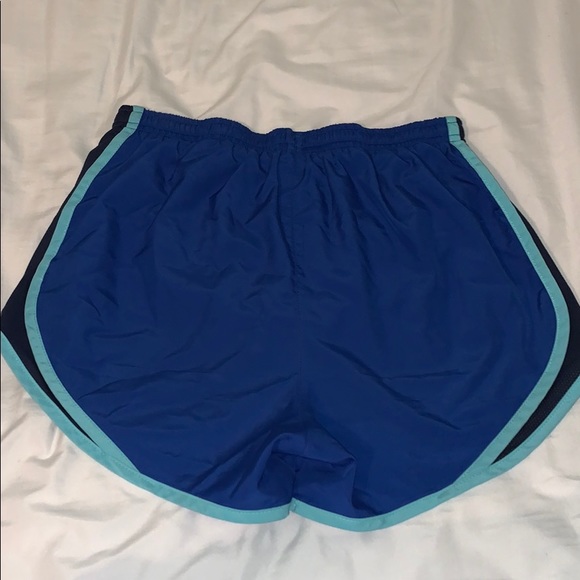 Nike DRI-FIT athletic shorts - Picture 2 of 5